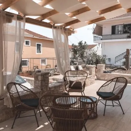 Mangata Suites Homes With Private Pools Spartokhorion Exterior photo
