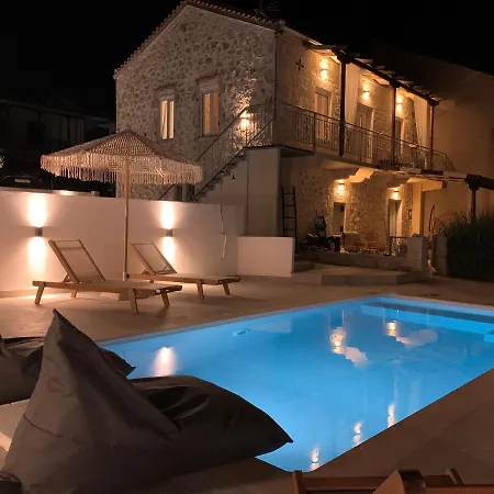 Mangata Suites Homes With Private Pools Spartokhorion Exterior photo