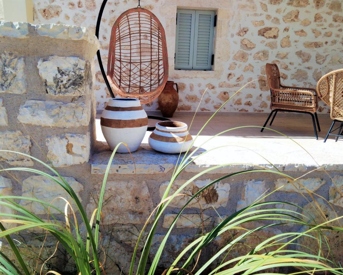 Mangata Homes With Private Pools