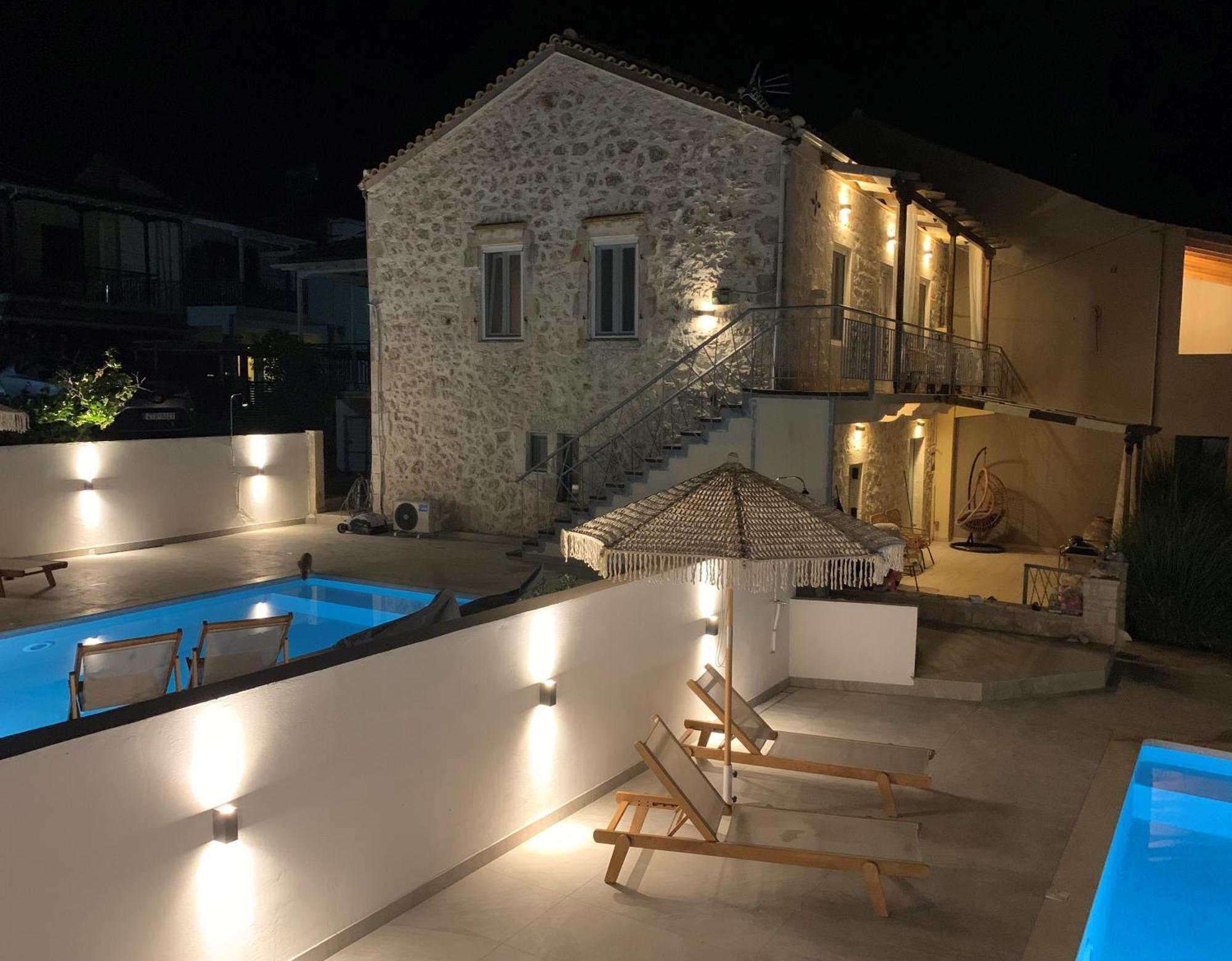 Mangata Homes With Private Pools